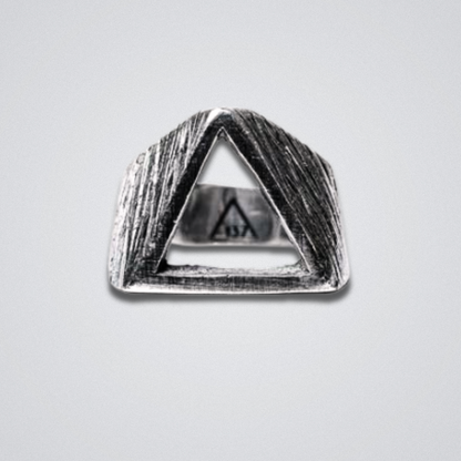 Open Pyramid Ring