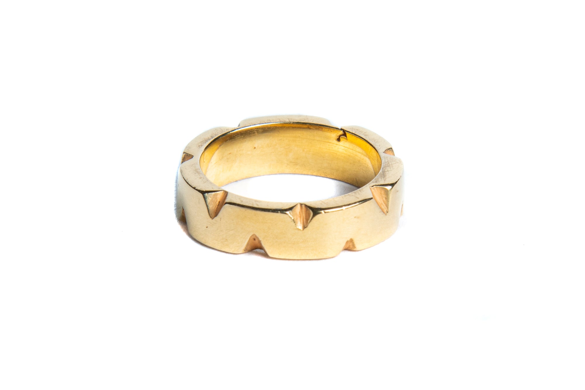 THE GOLDEN TIGER RING