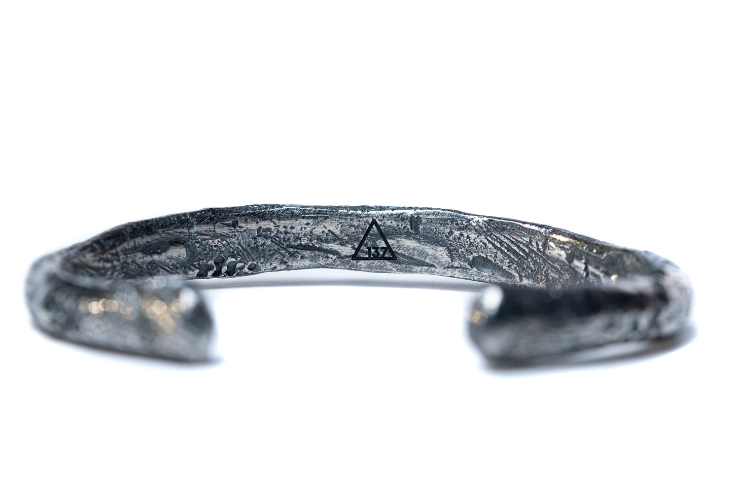 Brazalete de meteorito